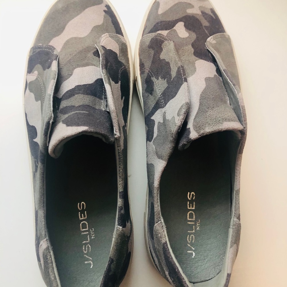 J Slides Grey Camo Alara Suede Slides - image 5